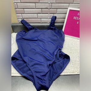 Land’s End 1 Piece swimsuit 18W
